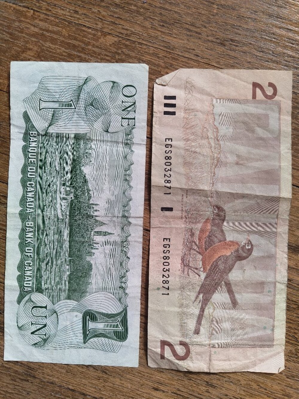 1973 and 1986 Canadian Dollar Bills - Picture 2 of 2